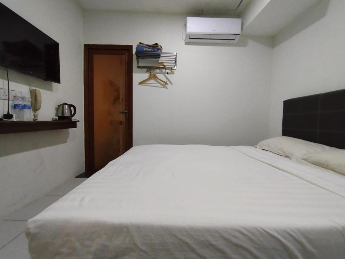 Super Oyo 90668 Joy Inn Miri Exterior photo