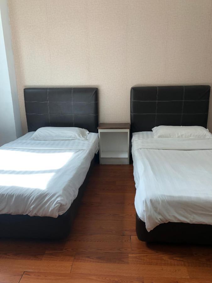 Super Oyo 90668 Joy Inn Miri Exterior photo